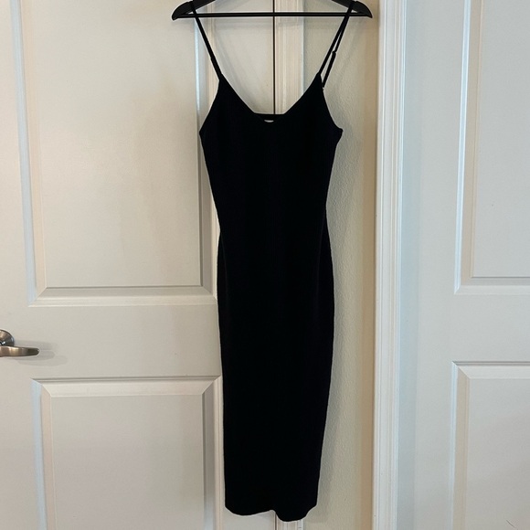 Abercrombie & Fitch Dresses & Skirts - ✨ Abercrombie & Fitch Ribbed Midi V-Neck Sweater Dress in Size : XL ✨